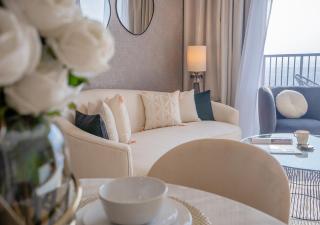 Nasma Luxury Stays - Elegant Condo With City Views And Dubai Skyline - 1