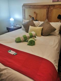 Harties Double En-Suite Room - 1