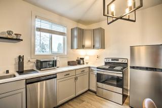 Chic and Historic Apt 1 Mile to Dtwn Spokane! - 2