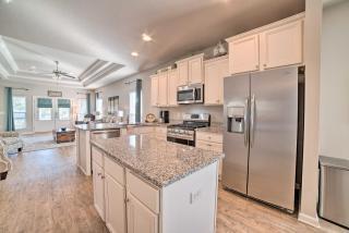 Walk to Shore Oyster House Port St Joe Getaway - 2