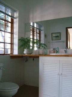 Haven of Peace and Garden Cottage - Hermanus - 5