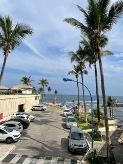 Apartamento beira mar localizado no Ondina Apart - 2