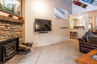 New Listing 2 bedroom and Loft 2 bath Summit E Bldg 16 condo sleeps 8 Steps to Eagle Lodge Chair 15 - 5