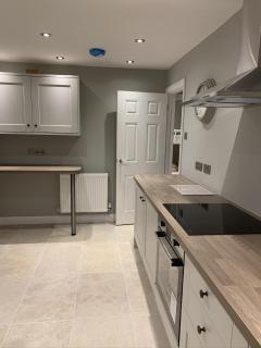 HotTub - Beach - Bbq - PetsOK - 6 Guests - 1