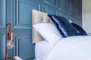 Comfortable 3BR Home, Sleeps 5, Contractor Stay-Friendly, Near M25, Free Parking - 2