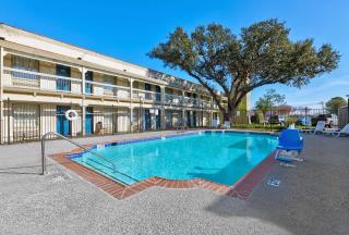 Studio 6-Denton, TX - UNT - 1