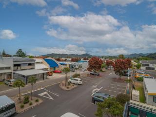 Beachy Keen - Whangamata Holiday Apartment - Whangamata - 1