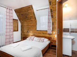 Willa Pod Reglami - Małe Ciche Sauna & Jacuzzi - 0