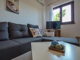 Apartment Mara-2 by Interhome - 8
