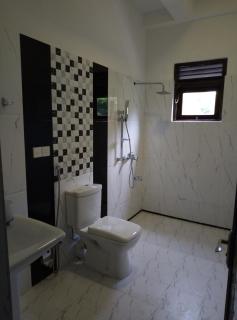 Lake Villa - 8