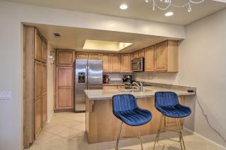 Resort Amenities Updated Palm Springs Villa - Palm Springs - 2