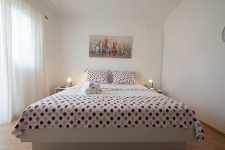 Apartment Zivkovic - Rogoznica - 1