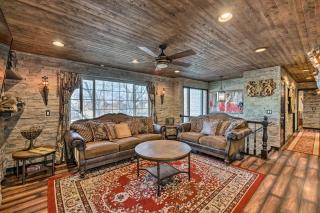 Medieval-Themed Home with Large Jacuzzi and Theater! - 7