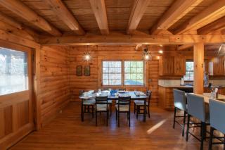 Treetops Cabin easy to Asheville with fast wifi and great view - 7