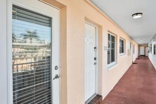 Barefoot Breeze - Clearwater Beach - 4