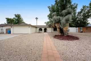 Scottsdale's Charmer - Phoenix - 8