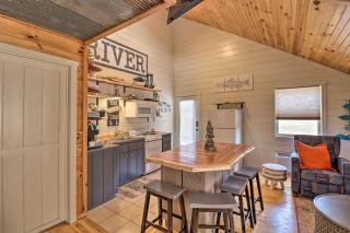 Pet-Friendly Studio with Loft and Mountain Views! - Mountain View - 4