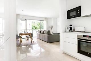 Avenida Puerta Del Mar - Marbella - 2