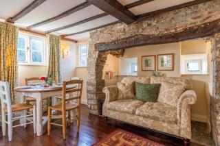 Corner Cottage - Bretforton - 8