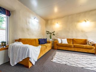 The Yellow Straw House - Rangataua Holiday Home - Ohakune - 5