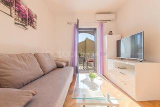 Quiet Area apartments Rose - Makarska - 8
