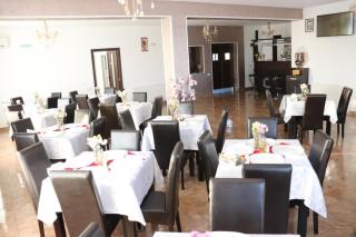 Pensiunea Maria Tania - Restaurant - Mioveni - 4