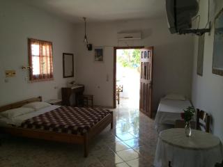 Mihalis Studios - Karpathos - 3