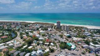 Canal Upper-Gorgeous 3 bed 3 bath near SK Village - Siesta Key - 8