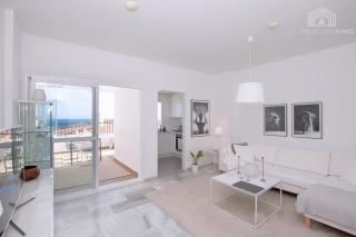Scandinavian style apartment with amazing sea views and south west facing sunny terrace in Miraflores walking distance to the beach! - Malaga - 2