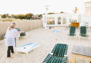 By The Sea Guests Bed & Breakfast and Suites - Dennis Port - 3