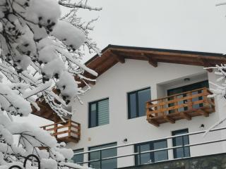 Mountain Home Bran - 9