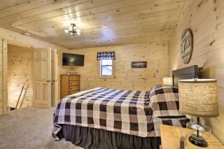 Charming Lost Lake Cabin Fish, Boat and Hunt! - Sayner - 1