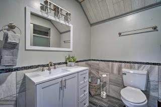 Family-Friendly Retreat Less Than 1 Mi to Lake George - Lake George - 2