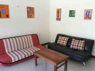 Judith's 2 bedroom family home, sleeps 6 - 4