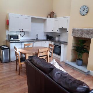 Holywood House No 2 - 9