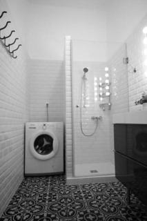 Trendy home near BASILICA with AC - Budapest - 3