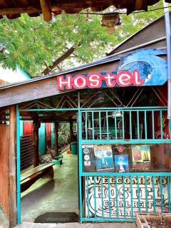 Coral Reef Surf Hostel and Camp - Tamarindo - 7