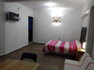 Hospedaje Casa Cortés - Recamaras de Descanso, Tepoztlán Mor - NO CONTAMOS CON ESTACIONAMIENTO - Tepoztlán - 6