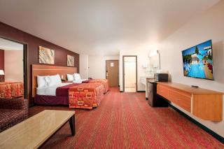 Grand Marquis Waterpark Hotel & Suites - 2