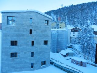St Moritz Luxury Apt and Garage - 4