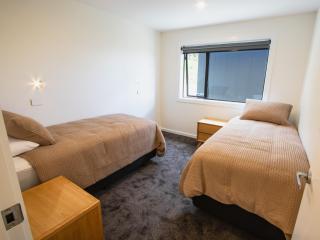 Bay Vista Brilliance - Pohara Holiday Home - Pohara - 1
