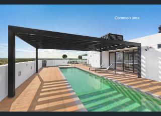 Modern Spacious City Pad with Rooftop Pool and Gym - Sydney - 0