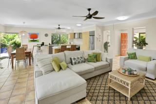 Villa Blue - Coastal Family Escape - Palm Cove - 5