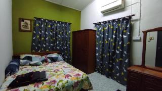 Homestay Opah Parit Buntar, Perak - Parit Buntar - 0