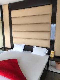 Hotel Abhishek - Jhansi - 6