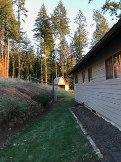 Spectacular Valley View in Wine Country - Newberg - 6