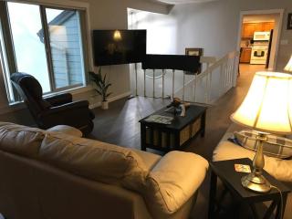 Spectacular Valley View in Wine Country - Newberg - 1