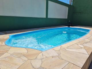Confortável casa com piscina e churrasqueira a 100m da praia - Caraguatatuba - 7