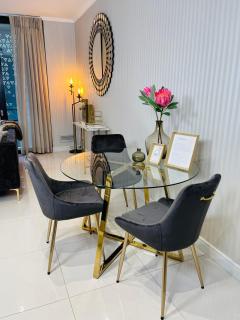 Luxury Airconditioned Unit at Ellipse MallofAfrica - 6