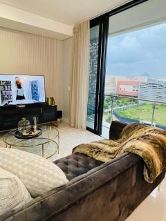 Luxury Airconditioned Unit at Ellipse MallofAfrica - 1